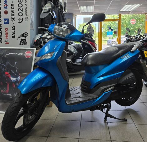 2016 Peugeot Tweet 125 £1295